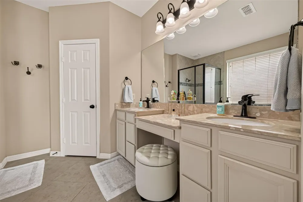 3527 Chestnut Grove Lane Fulshear, TX 77441