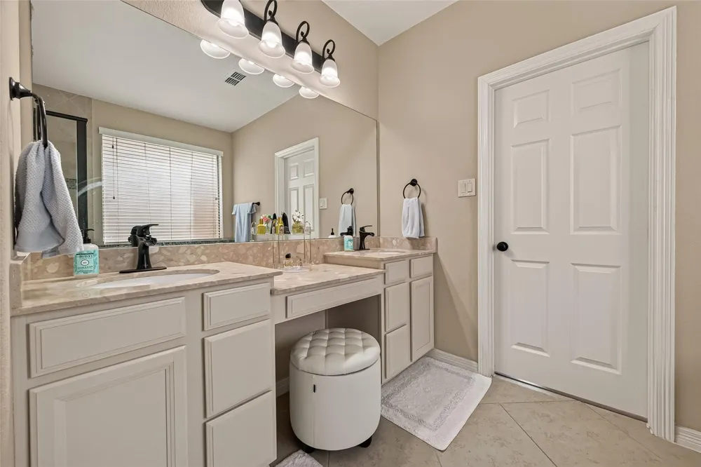 3527 Chestnut Grove Lane Fulshear, TX 77441