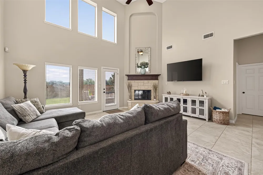 3527 Chestnut Grove Lane Fulshear, TX 77441