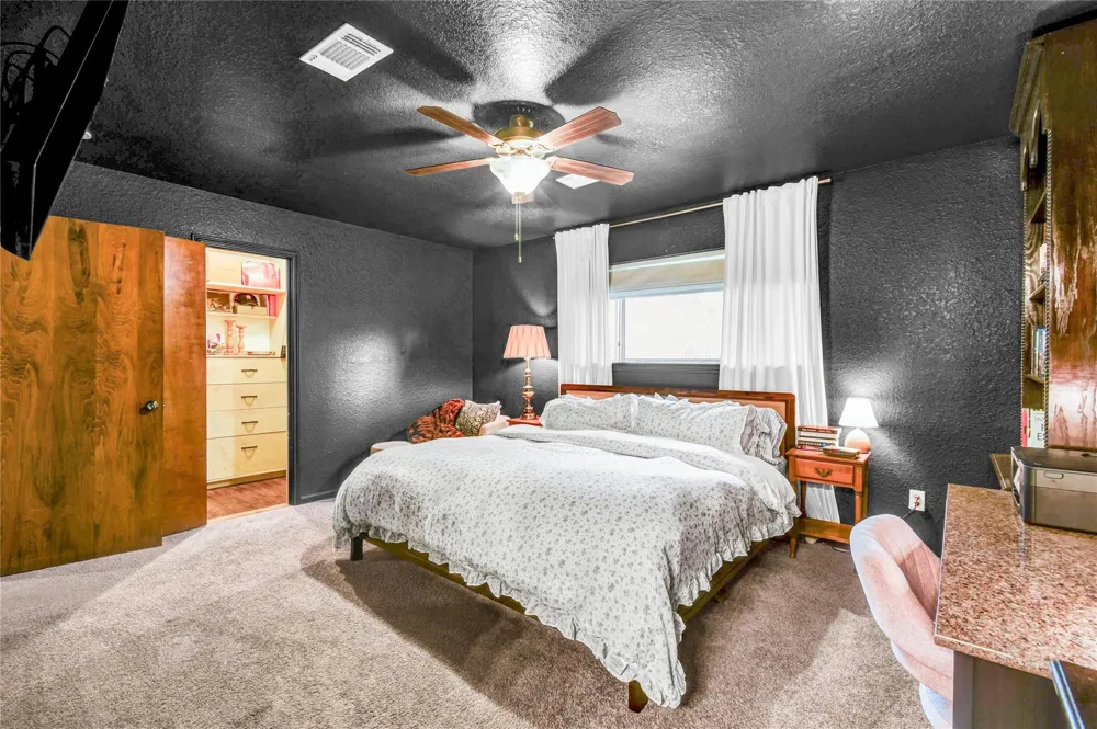 1307 Rev Swinney Street West Columbia, TX 77486
