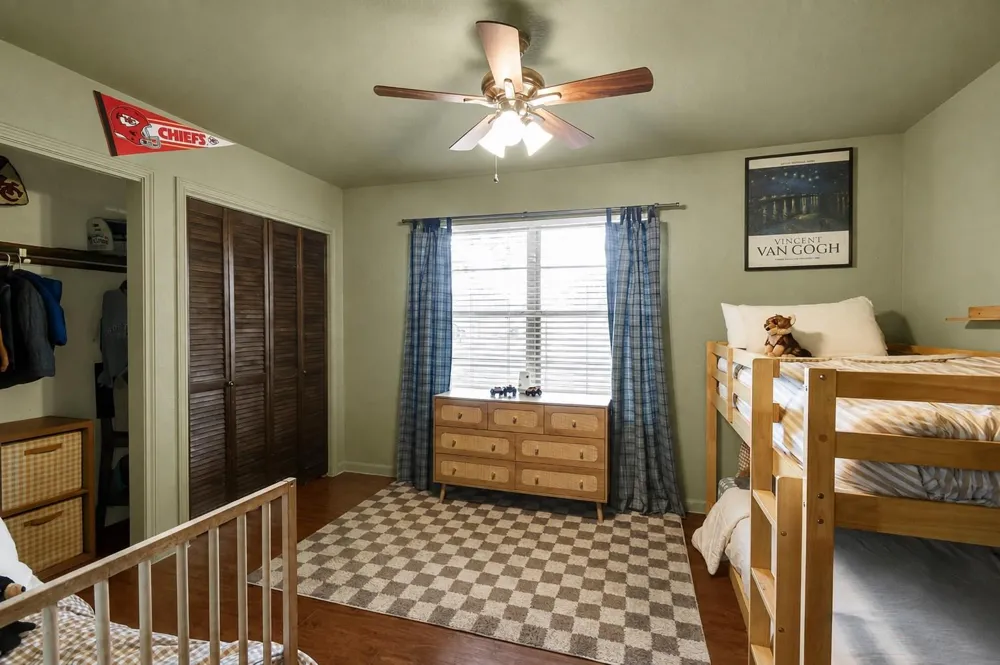 1307 Rev Swinney Street West Columbia, TX 77486