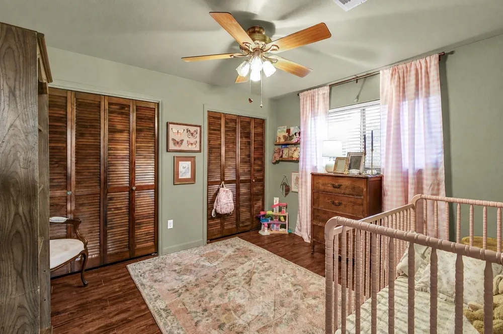 1307 Rev Swinney Street West Columbia, TX 77486