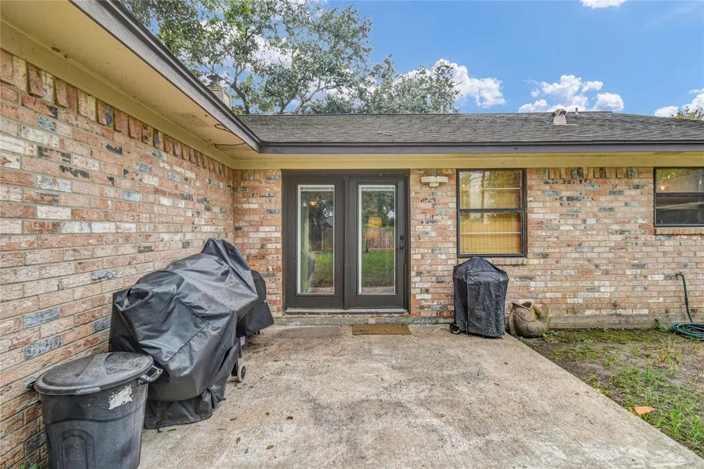 1307 Rev Swinney Street West Columbia, TX 77486