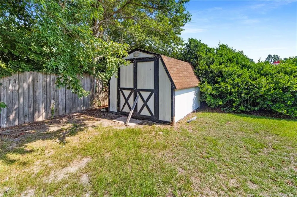 6870 Beaver Stone Drive Fayetteville, NC 28314