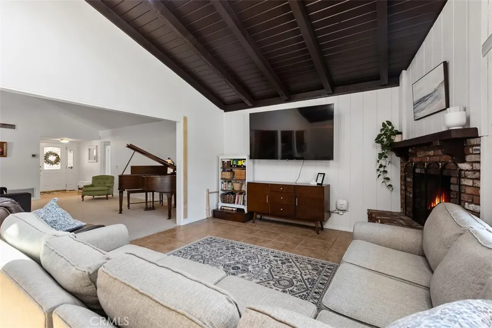 1823 Budlong Circle Anaheim, CA 92807