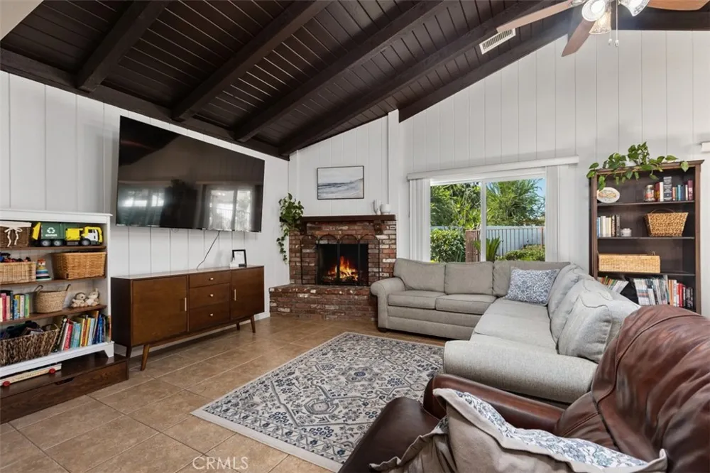 1823 Budlong Circle Anaheim, CA 92807