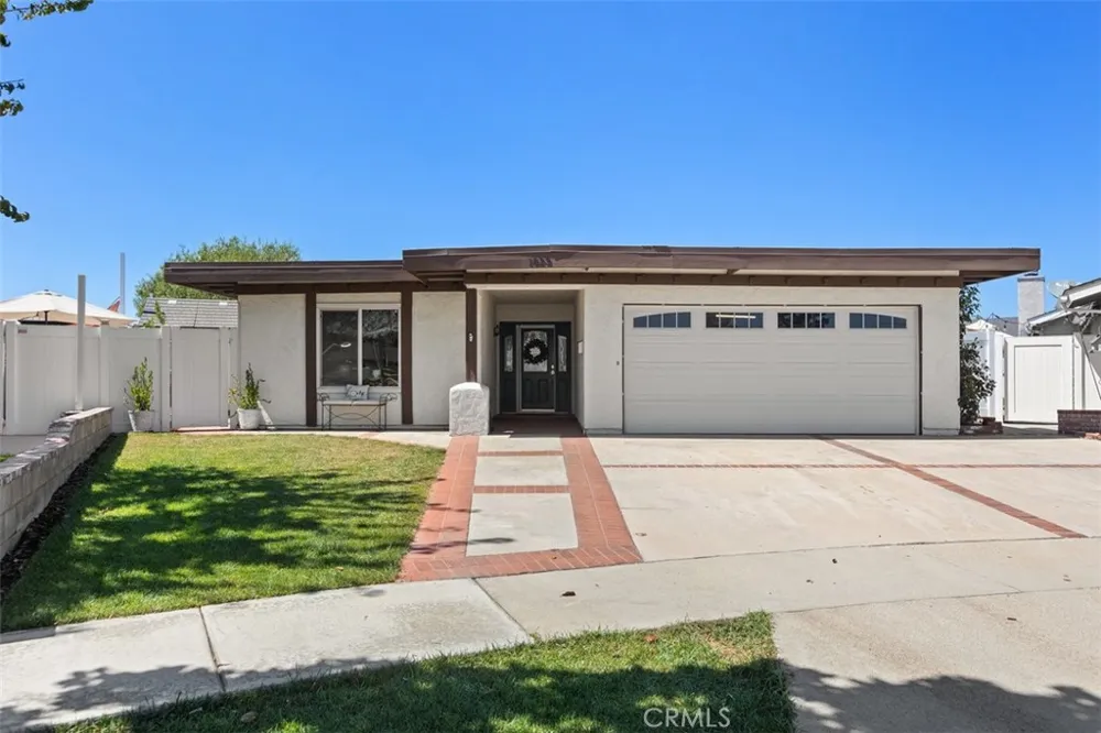 1823 Budlong Circle Anaheim, CA 92807