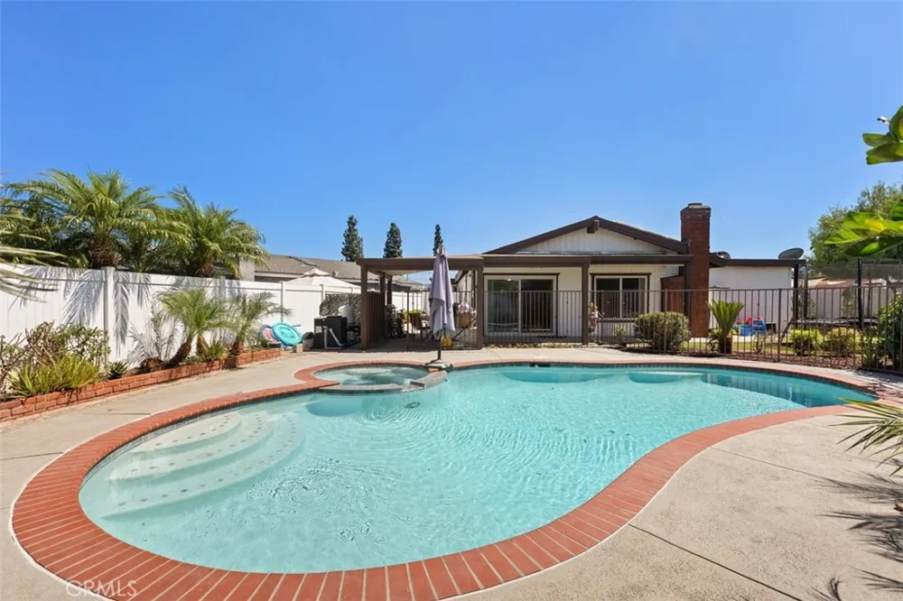 1823 Budlong Circle Anaheim, CA 92807