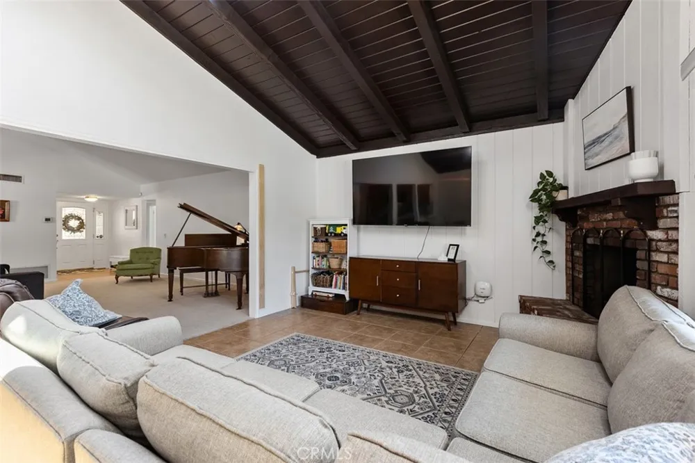 1823 Budlong Circle Anaheim, CA 92807
