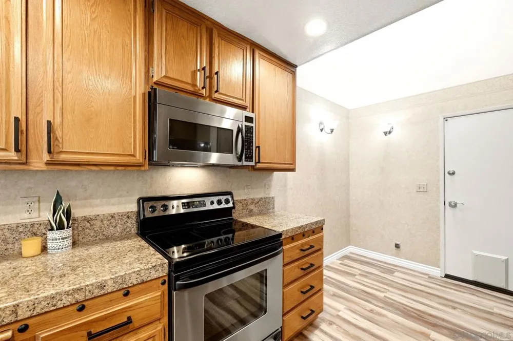 7441 Rainswept Lane San Diego, CA 92119