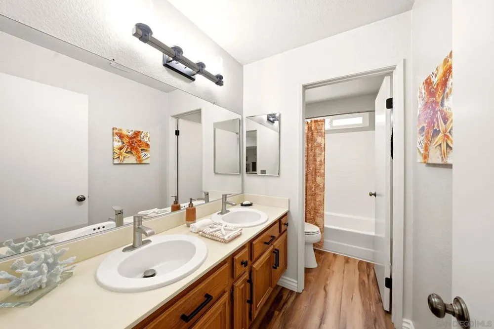 7441 Rainswept Lane San Diego, CA 92119