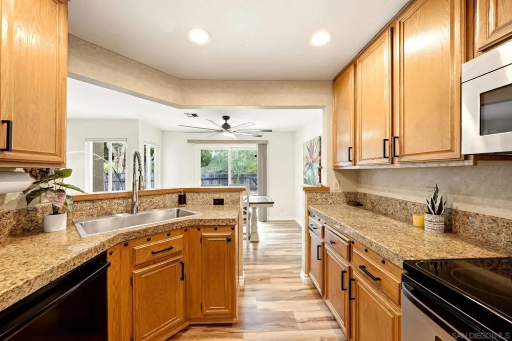 7441 Rainswept Lane San Diego, CA 92119