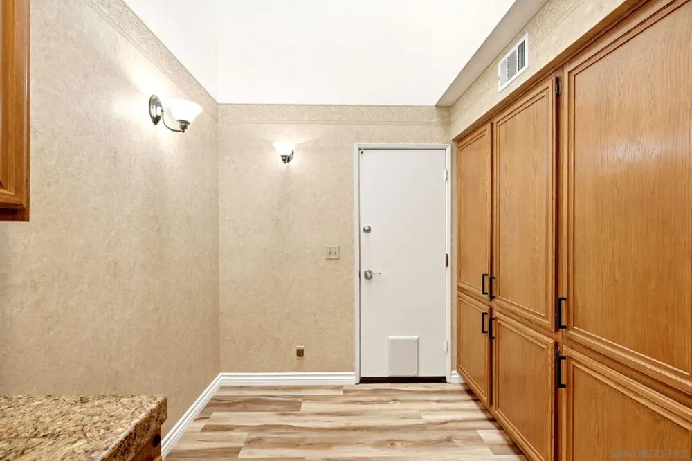 7441 Rainswept Lane San Diego, CA 92119