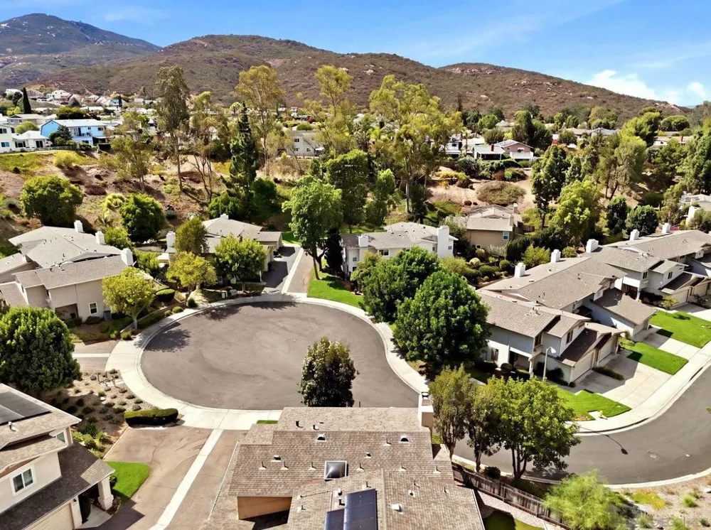7441 Rainswept Lane San Diego, CA 92119