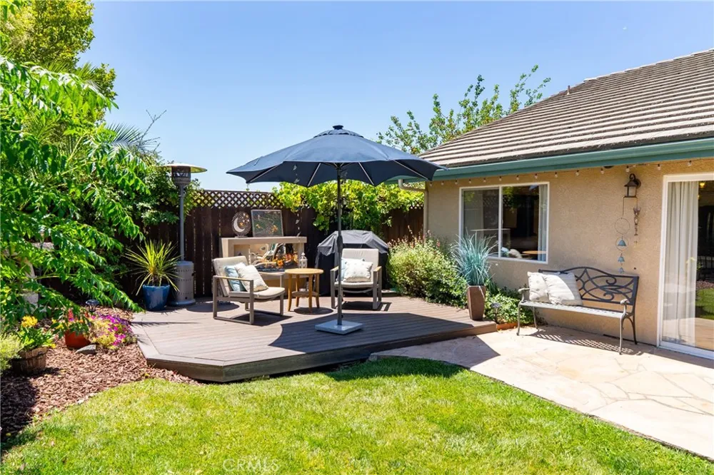 25 Rainbow Court Templeton, CA 93465