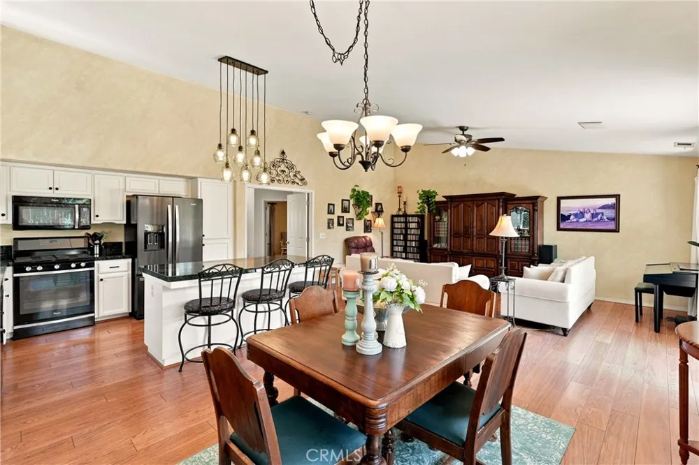 25 Rainbow Court Templeton, CA 93465