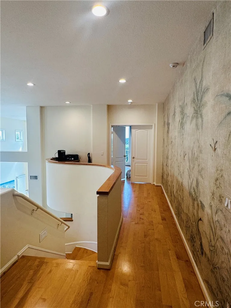 23263 Park Corniche Calabasas, CA 91302