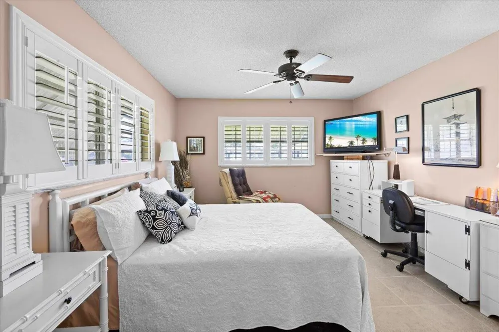 122 Mockingbird Lane Delray Beach, FL 33445
