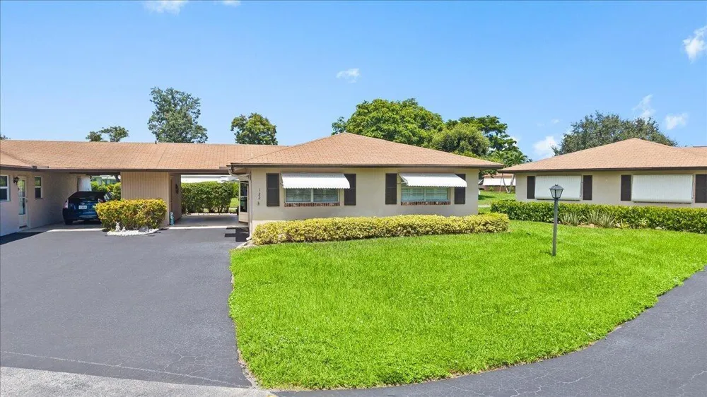 122 Mockingbird Lane Delray Beach, FL 33445