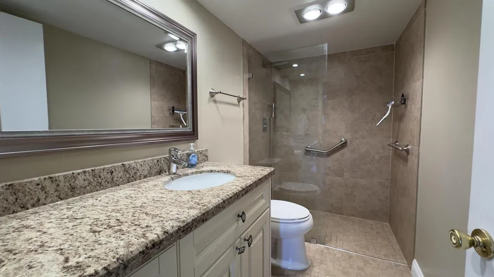 5200 OCEAN BOULEVARD #511A Lauderdale By The Sea, FL 33308