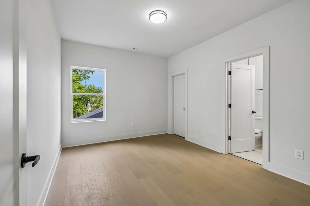 1809A Manchester Ave Nashville, TN 37218