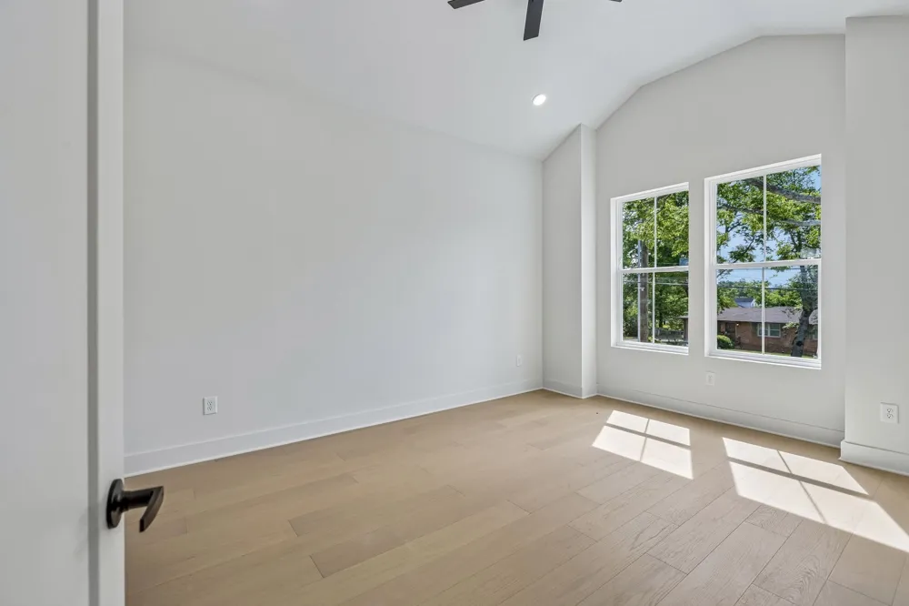 1809A Manchester Ave Nashville, TN 37218