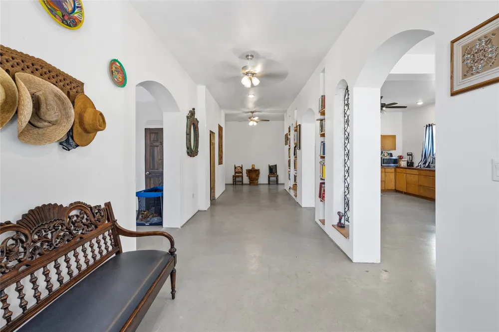 21000 Trappers Trl Manor, TX 78653