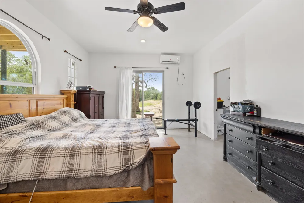 21000 Trappers Trl Manor, TX 78653
