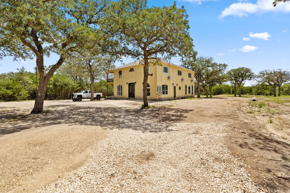 21000 Trappers Trl Manor, TX 78653