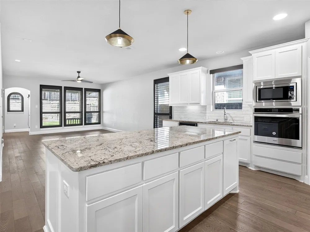 1129 Dame Carol Way Carrollton, TX 75010