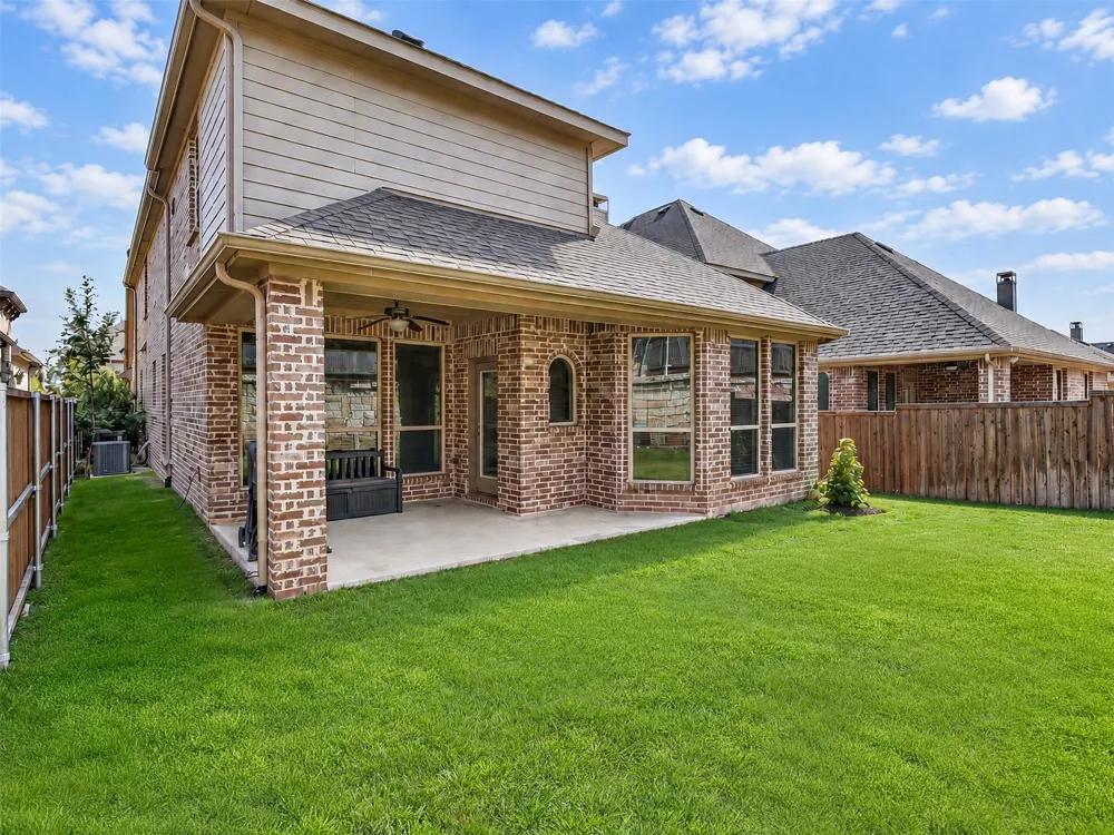 1129 Dame Carol Way Carrollton, TX 75010