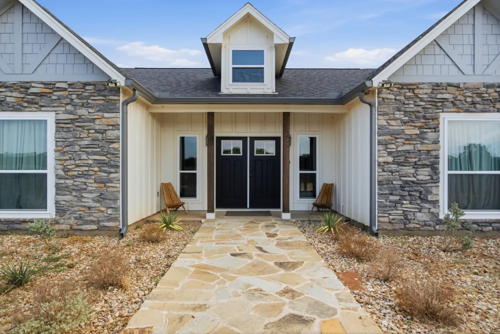 41 Cattle Trail Palo Pinto, TX 76484