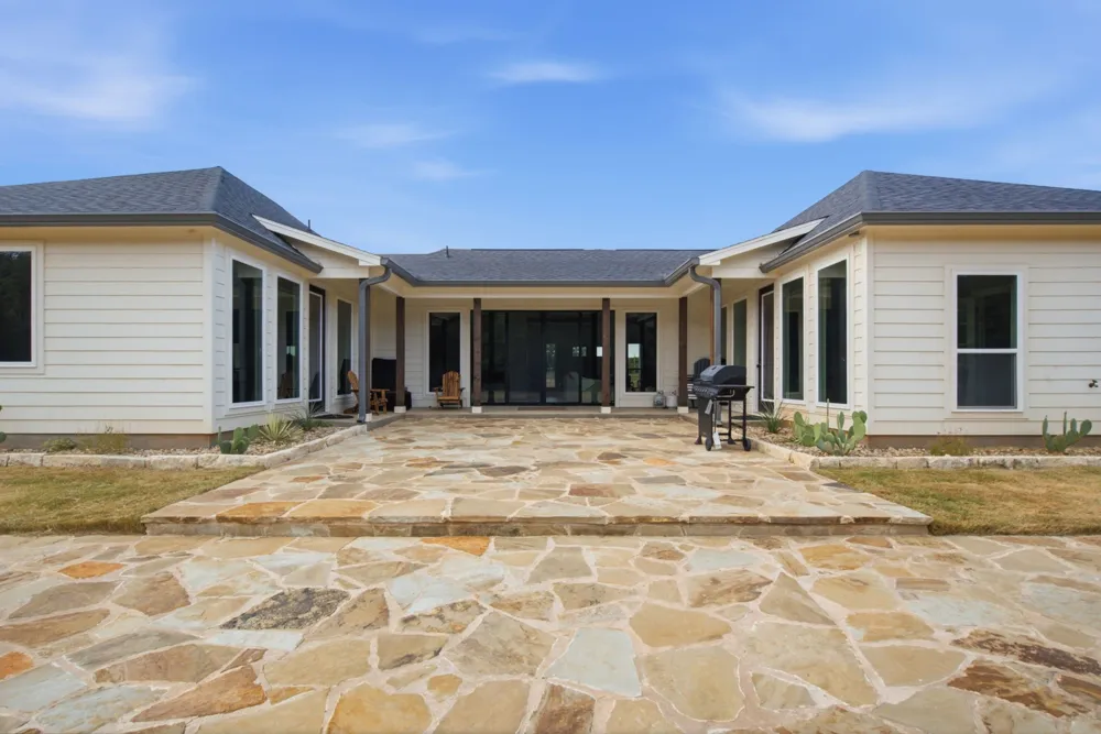 41 Cattle Trail Palo Pinto, TX 76484
