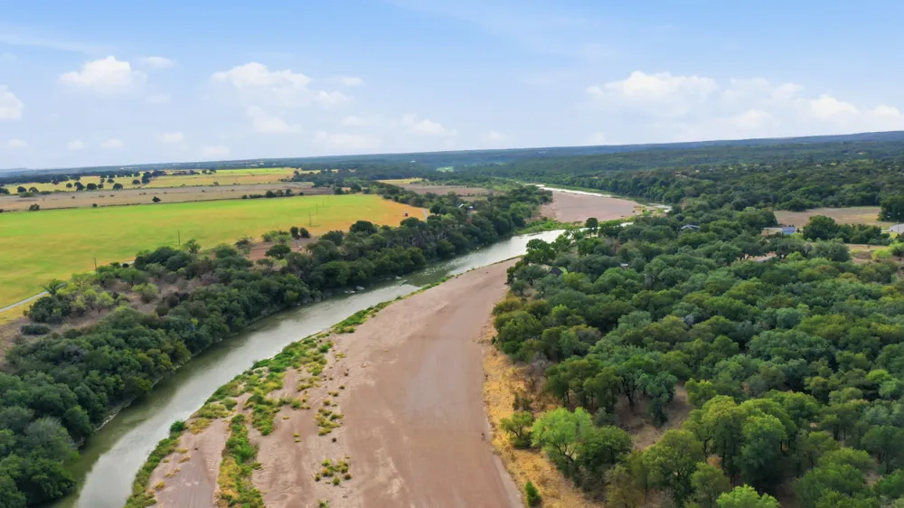41 Cattle Trail Palo Pinto, TX 76484