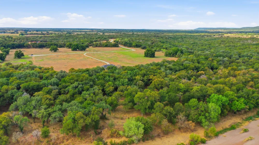 41 Cattle Trail Palo Pinto, TX 76484