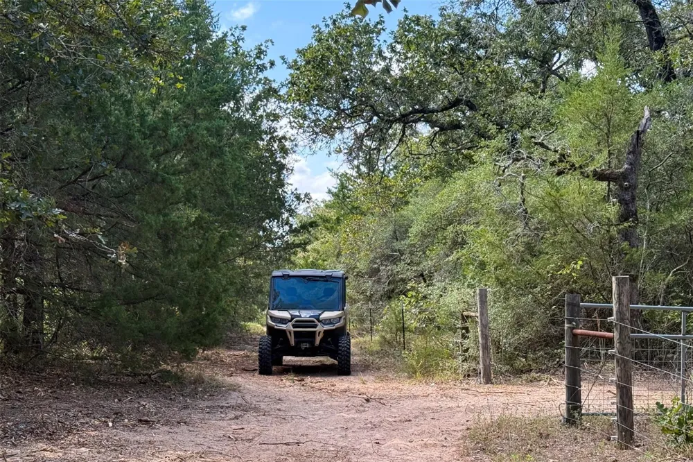 1960 County Road 413 Lexington, TX 78947