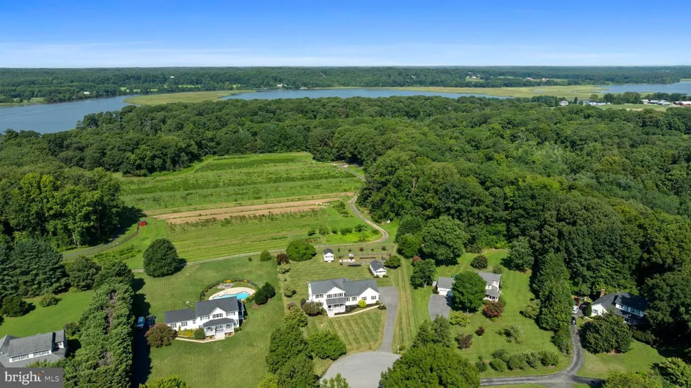 7130 DECOY DRIVE Owings, MD 20736