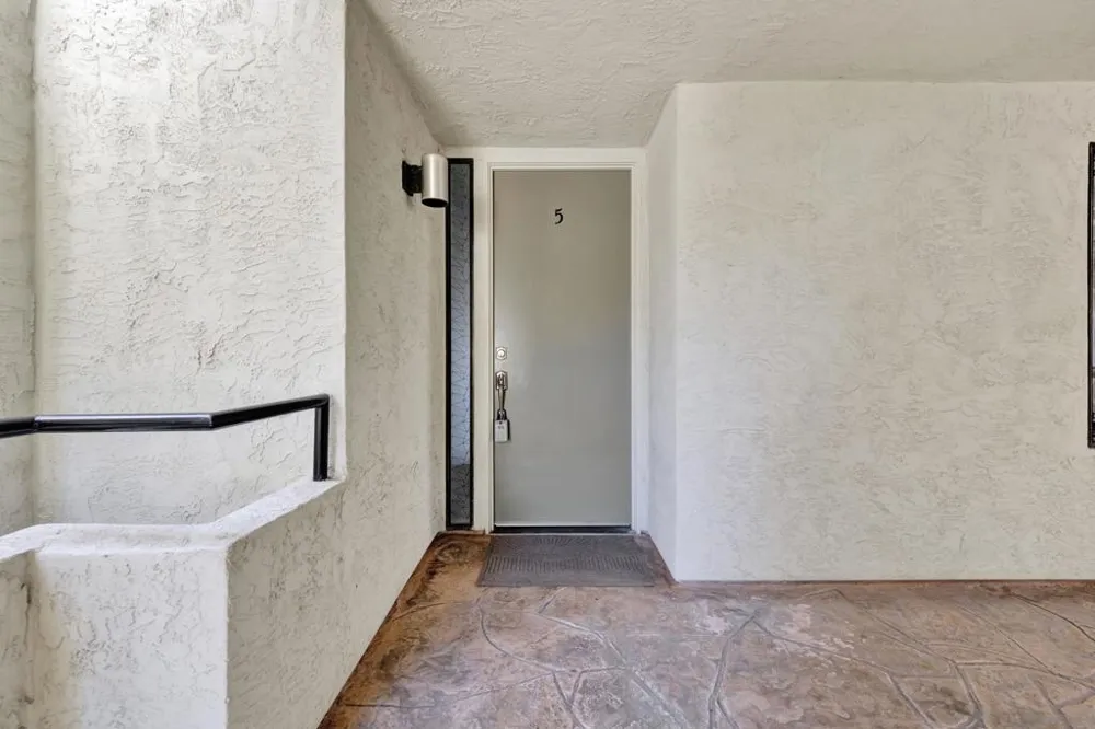 3225 Newell St #5 San Diego, CA 92106