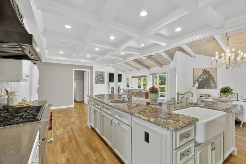 3999 Cherryvale Avenue Soquel, CA 95073