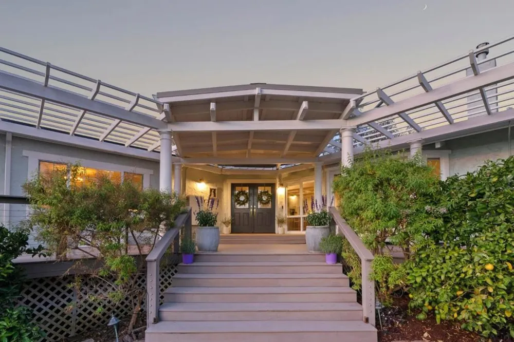 3999 Cherryvale Avenue Soquel, CA 95073