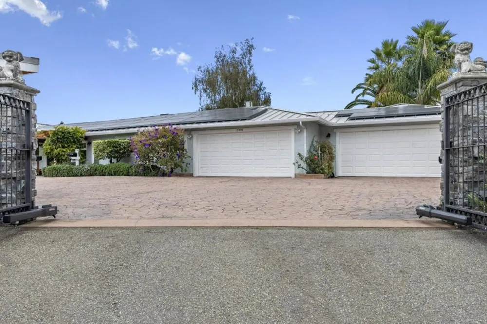 3999 Cherryvale Avenue Soquel, CA 95073