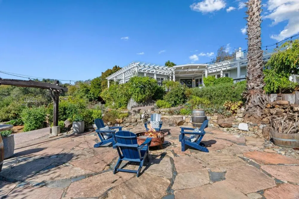 3999 Cherryvale Avenue Soquel, CA 95073