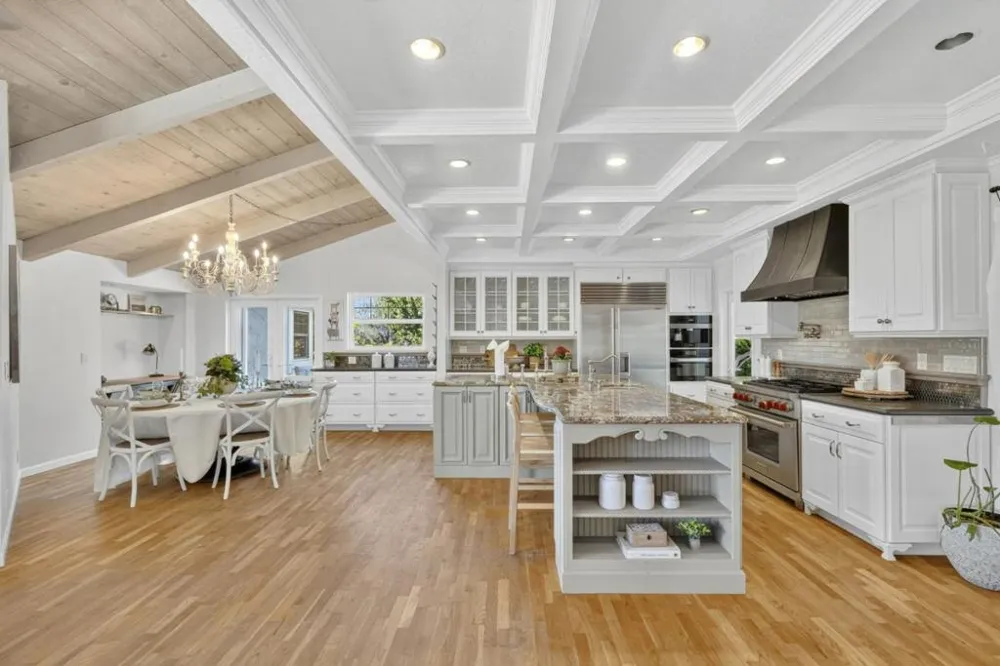 3999 Cherryvale Avenue Soquel, CA 95073