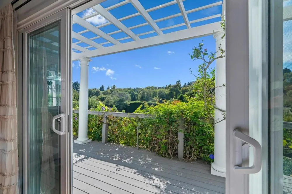 3999 Cherryvale Avenue Soquel, CA 95073