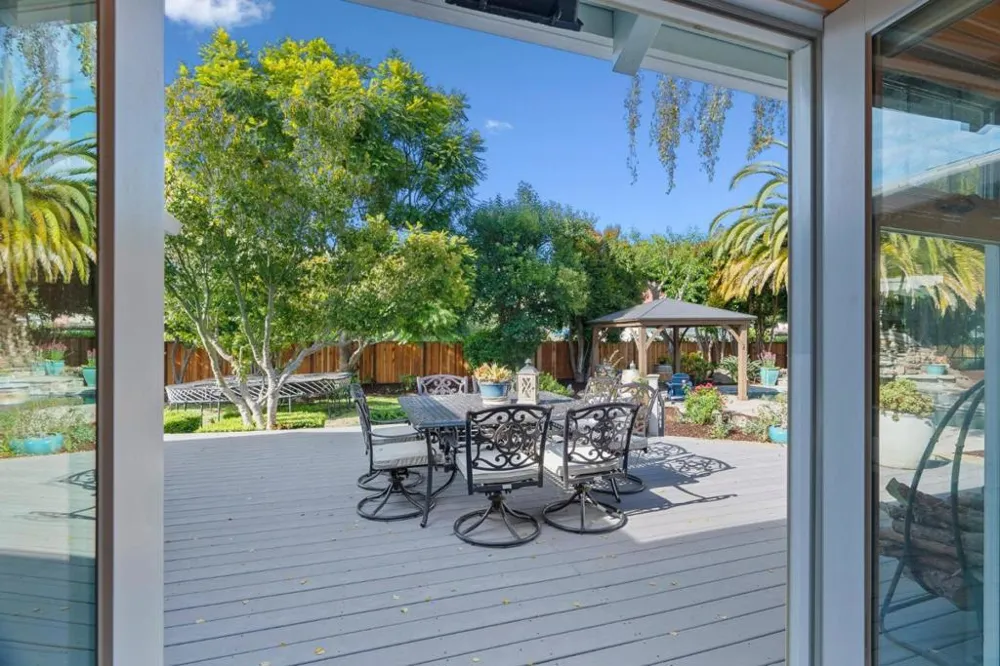 3999 Cherryvale Avenue Soquel, CA 95073