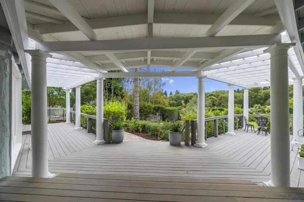 3999 Cherryvale Avenue Soquel, CA 95073