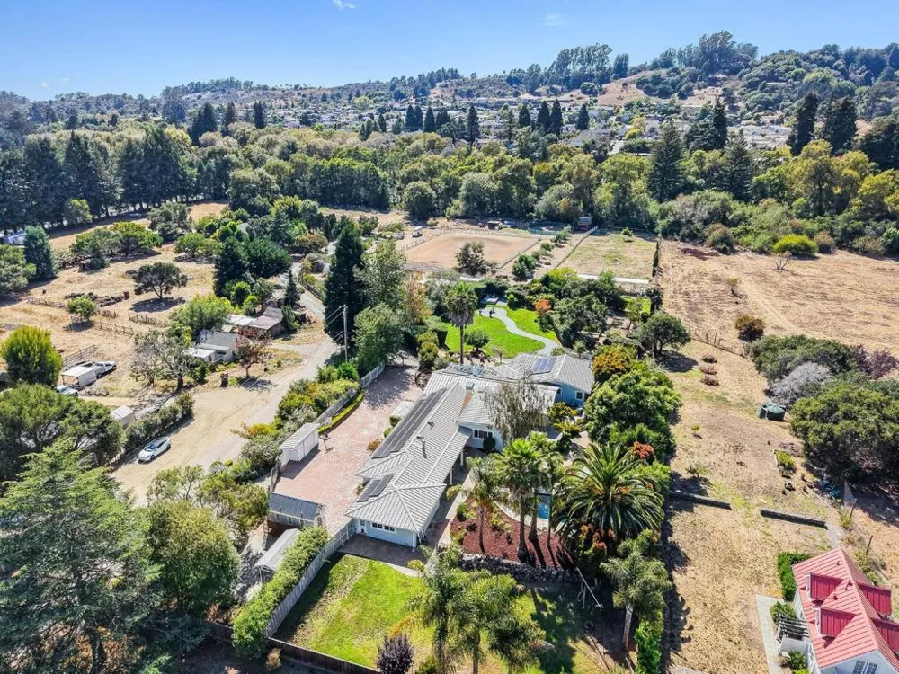 3999 Cherryvale Avenue Soquel, CA 95073