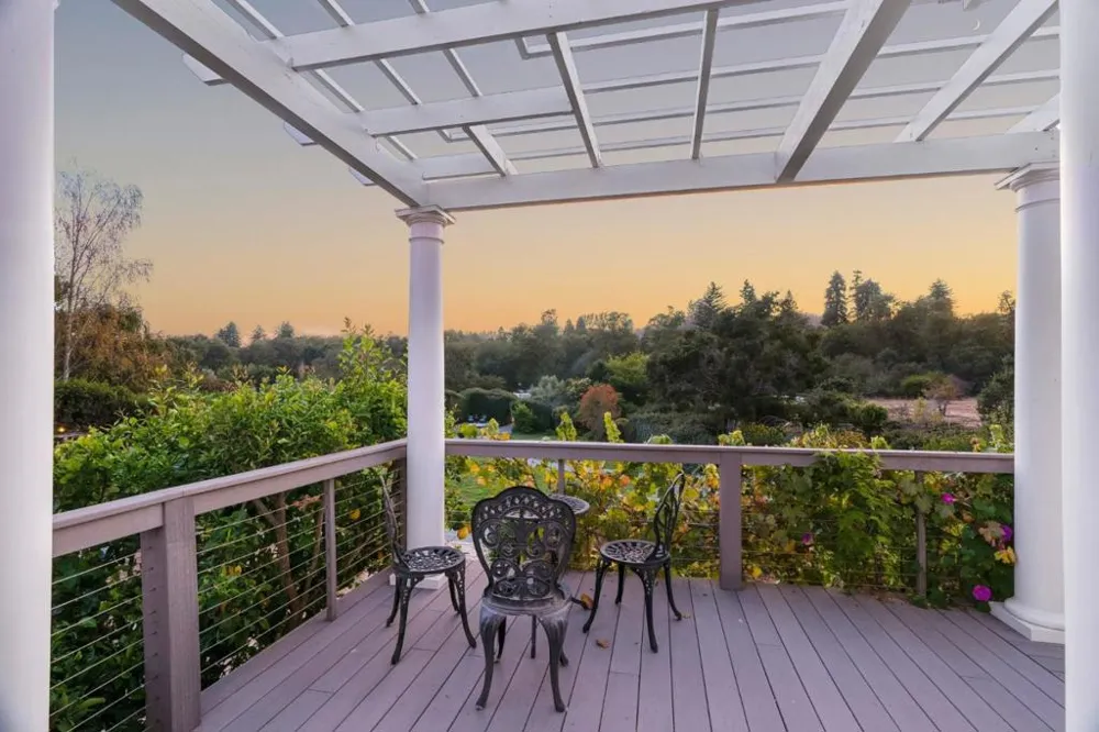 3999 Cherryvale Avenue Soquel, CA 95073