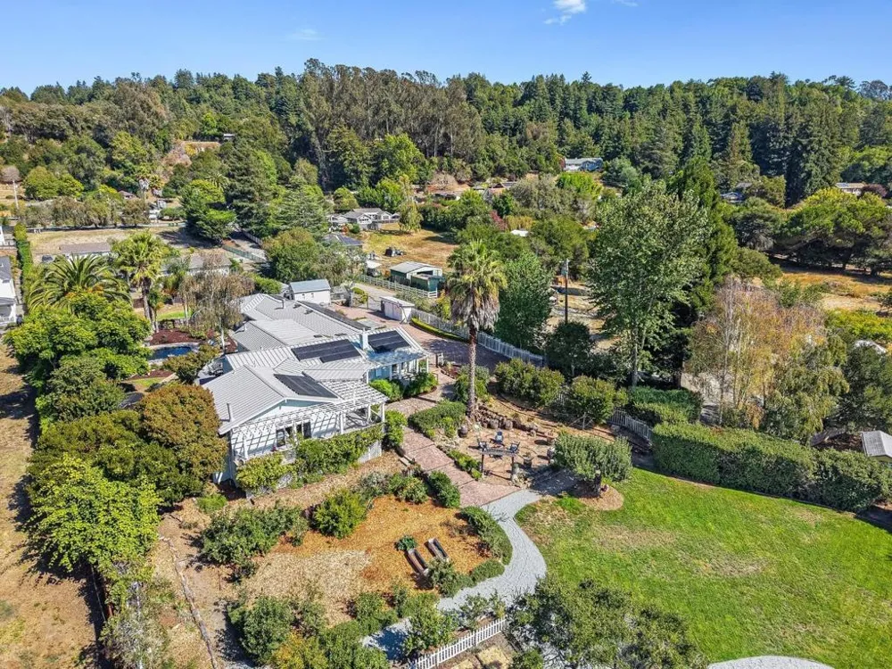 3999 Cherryvale Avenue Soquel, CA 95073