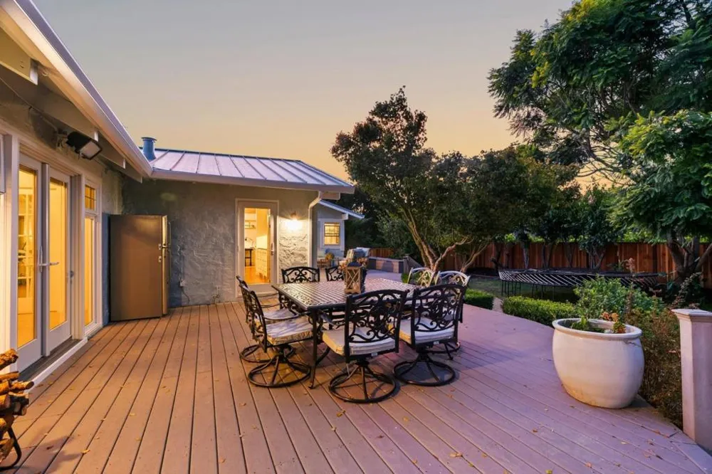 3999 Cherryvale Avenue Soquel, CA 95073